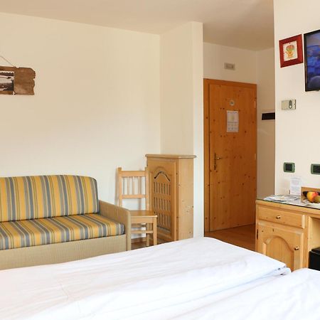 Hotel "La Suisse" Livigno Exterior photo