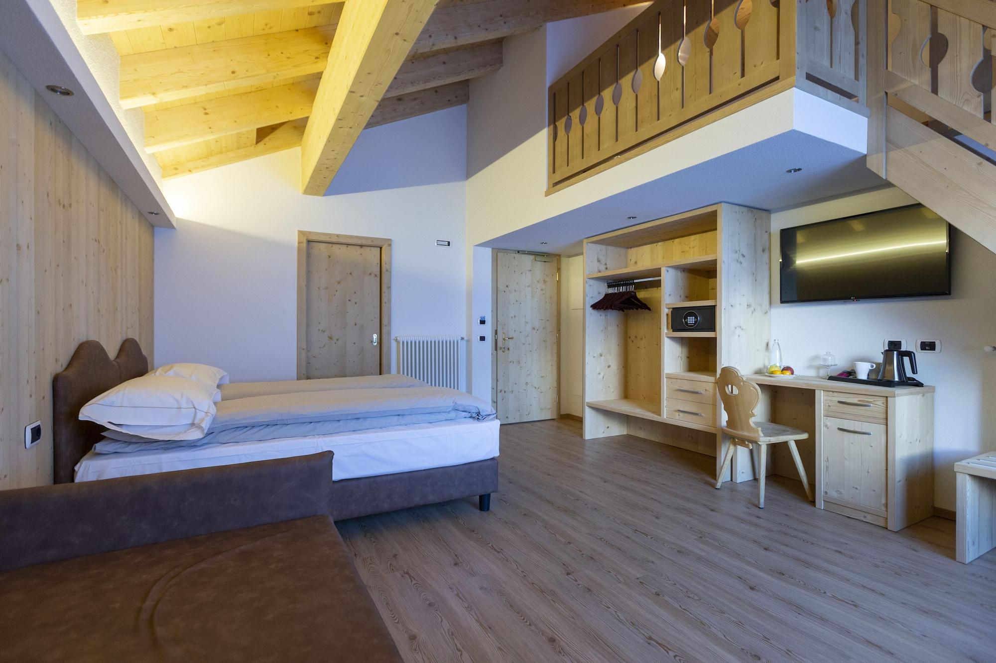 Hotel "La Suisse" Livigno Exterior photo