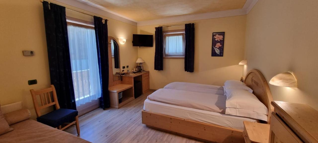 Hotel "La Suisse" Livigno Exterior photo
