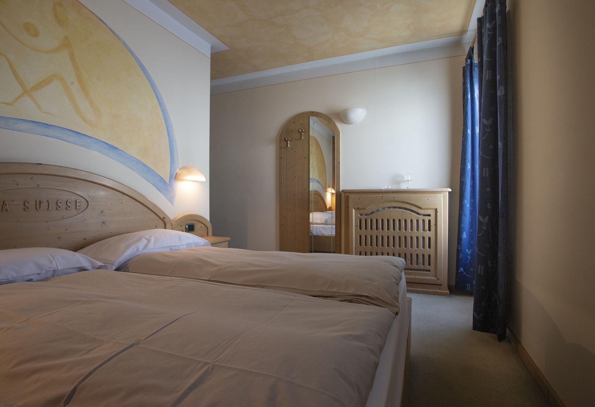 Hotel "La Suisse" Livigno Exterior photo