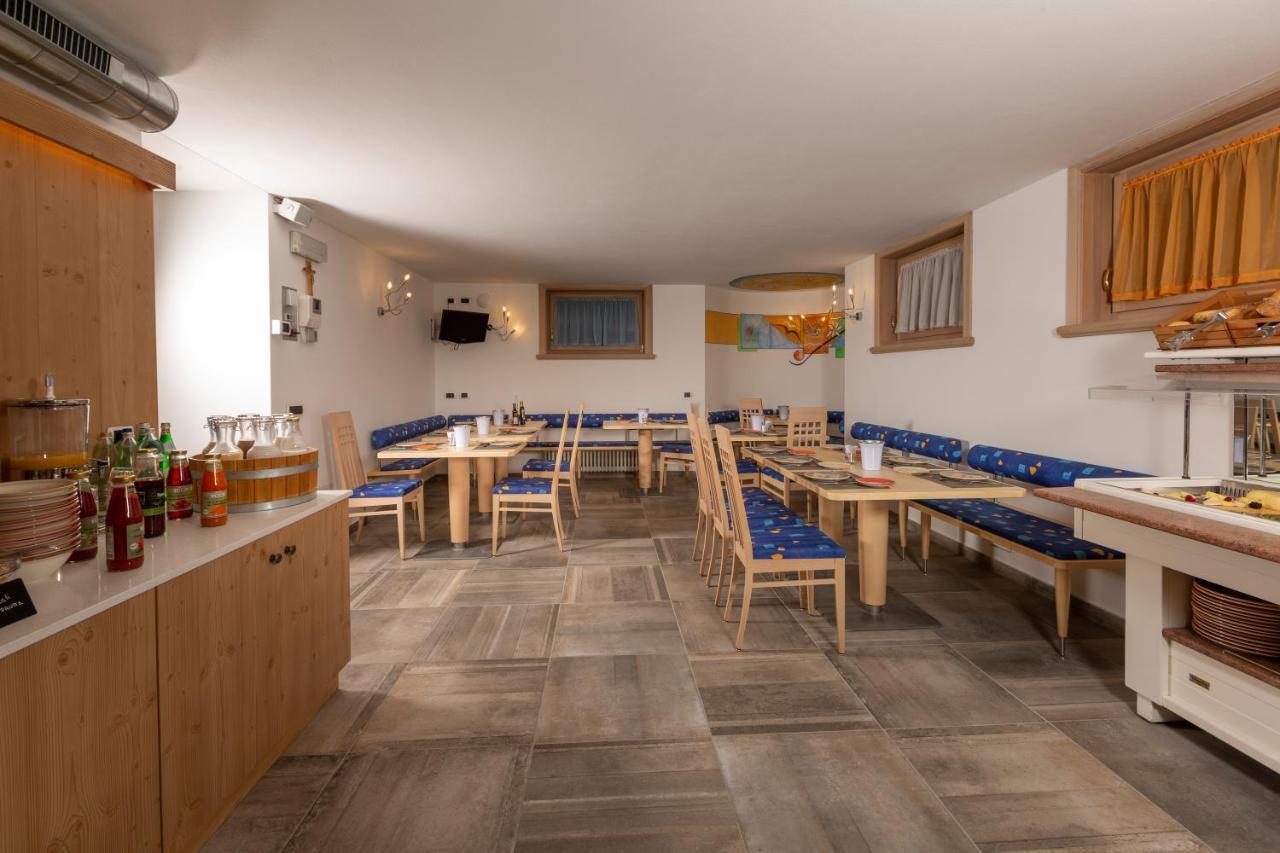 Hotel "La Suisse" Livigno Exterior photo